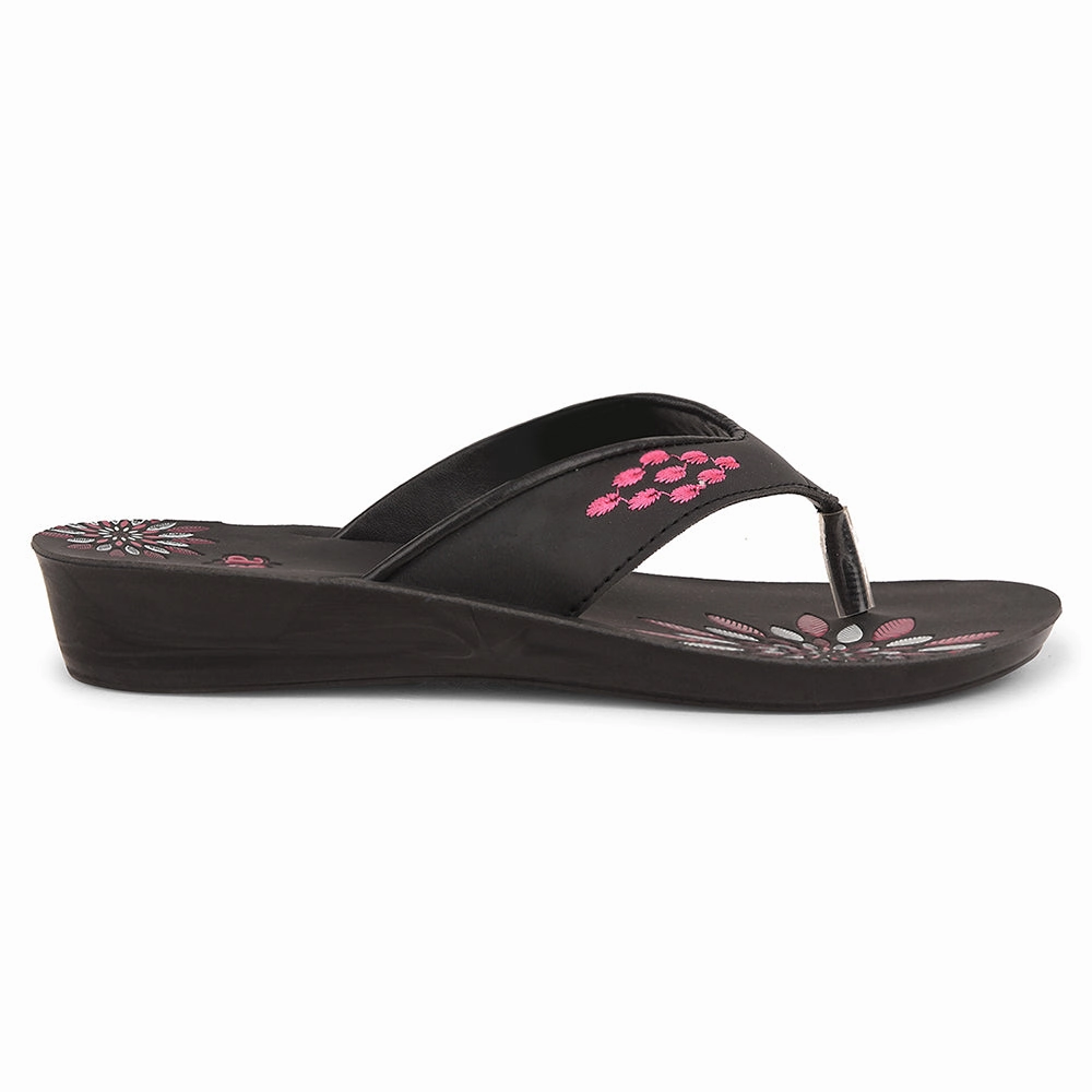 A-HA Black Casual Slipper For Women AVNI-10 By Liberty
