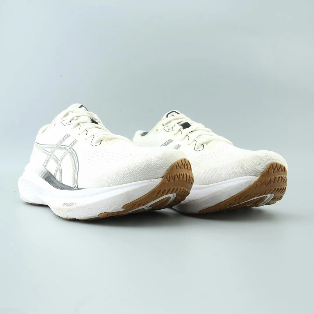 ASICS GEL KAYANO 30