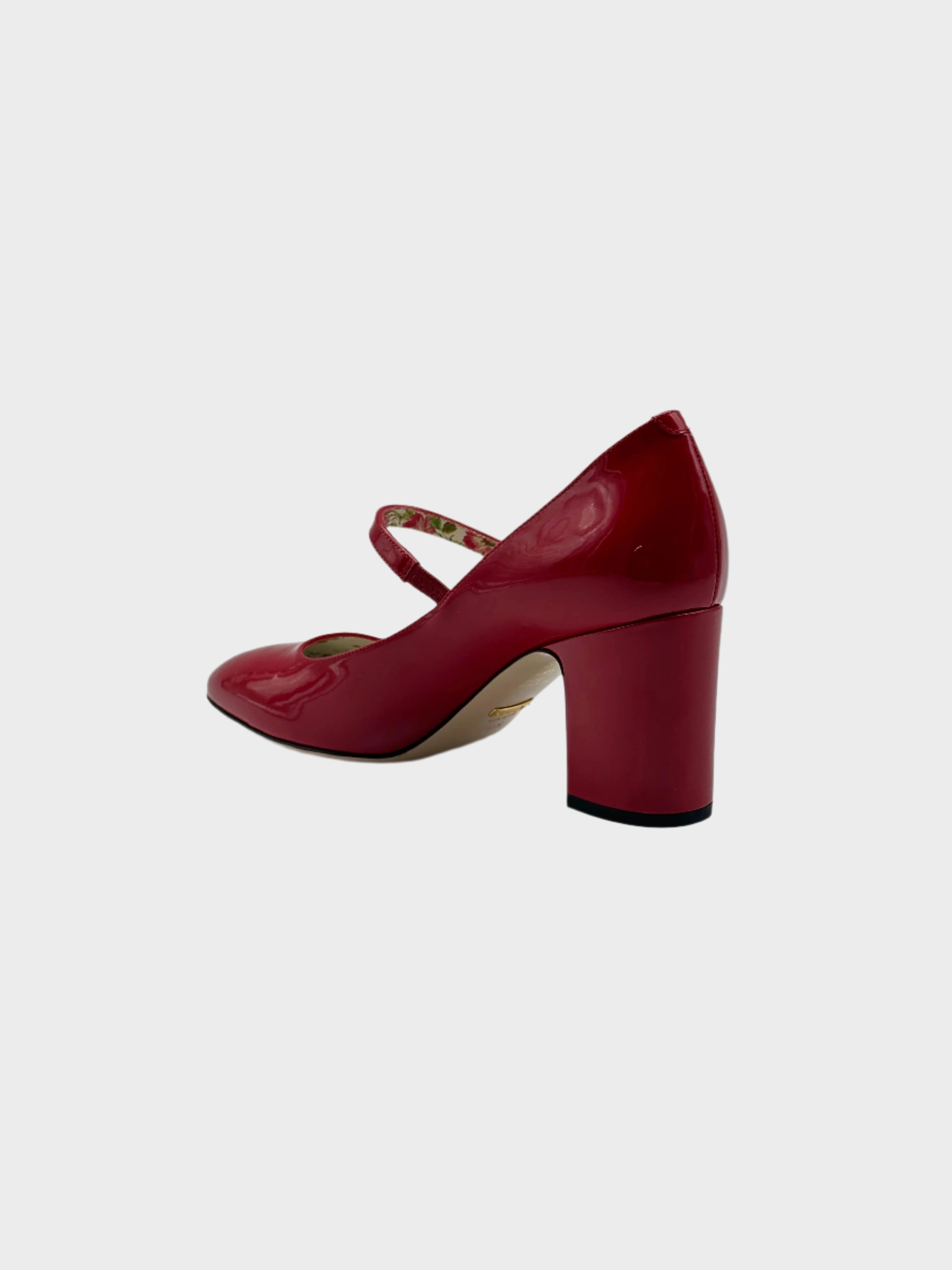 Bee Heels