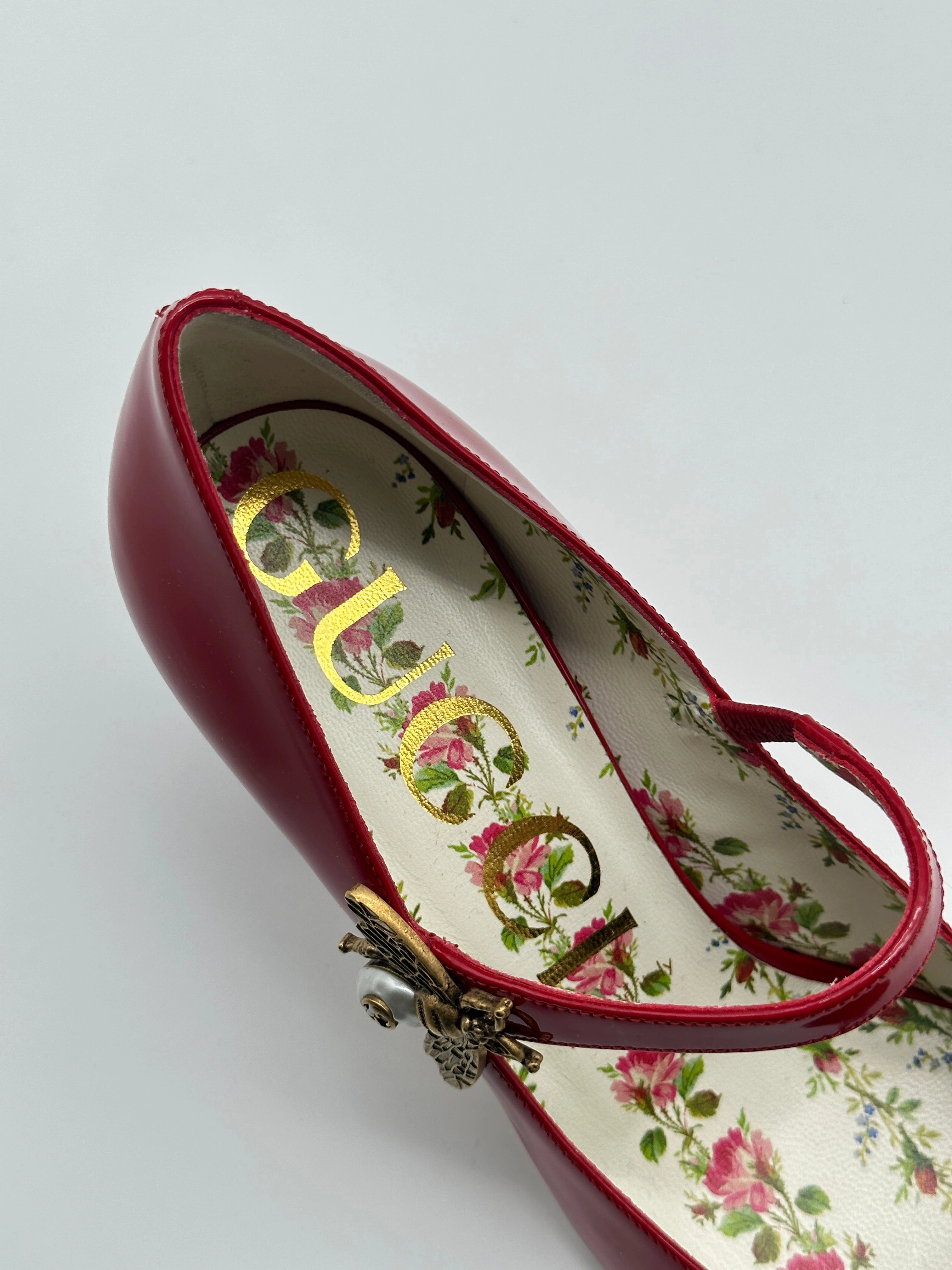 Bee Heels