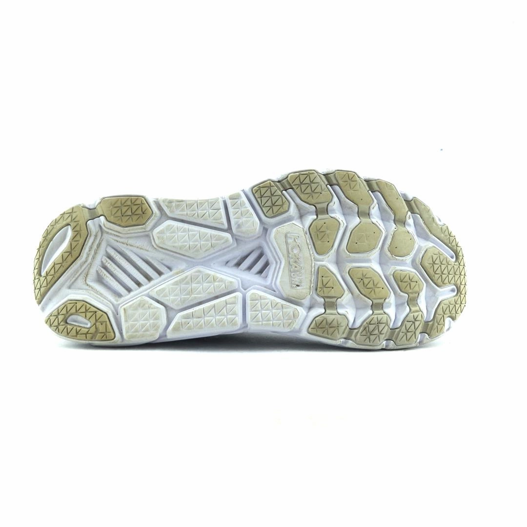 HOKA ONE ONE CLIFTON 6