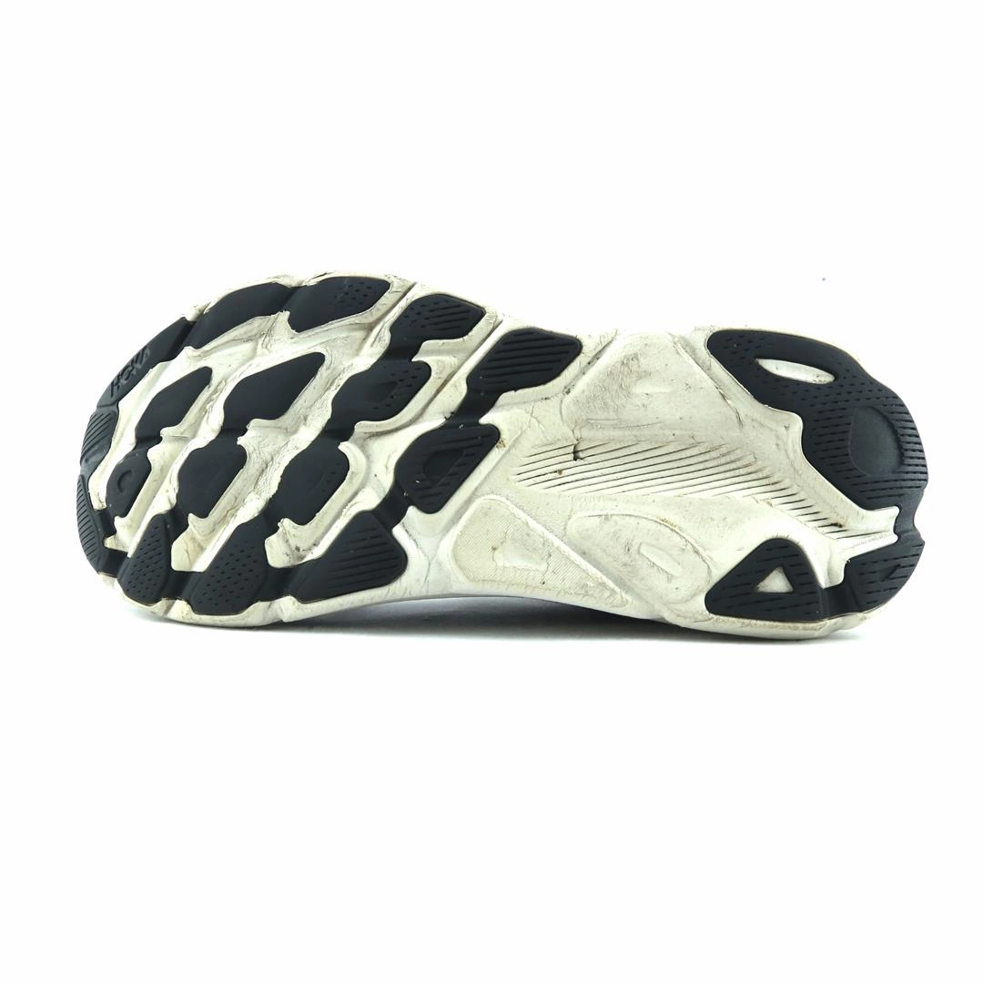 HOKA ONE ONE CLIFTON 9