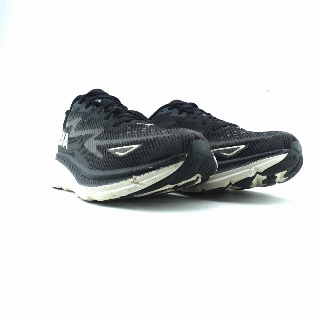 HOKA ONE ONE CLIFTON 9