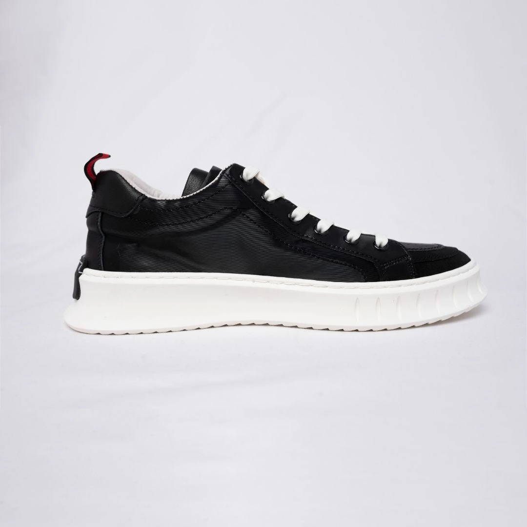 Konkhe kuhamba kahle High-end Sneakers( Black Panther edition)