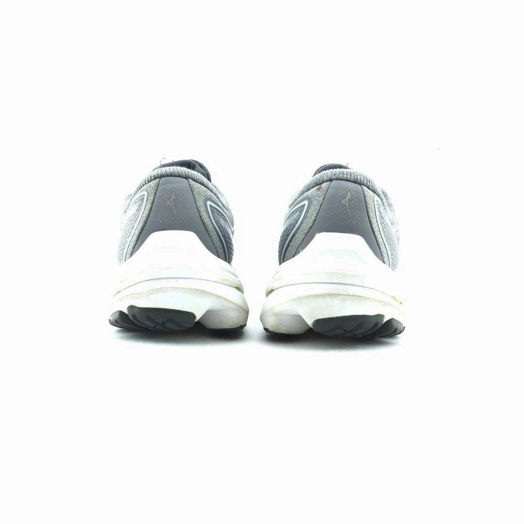 MIZUNO WAVE INSPIRE 18
