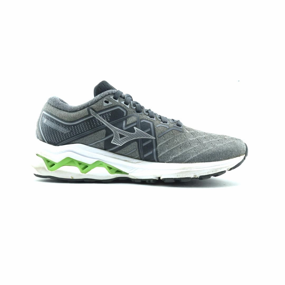 MIZUNO WAVE INSPIRE 18