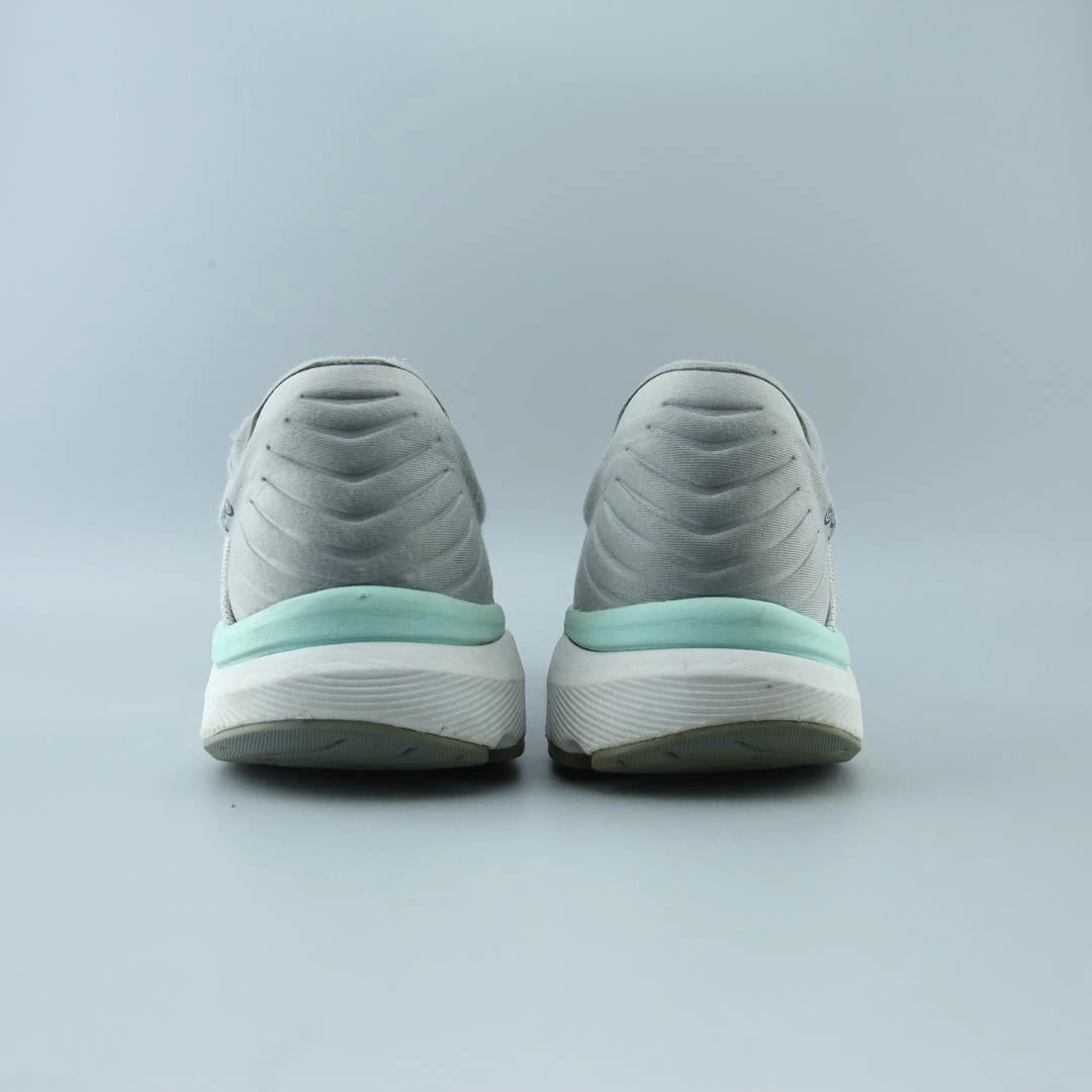 NEW BALANCE 860V10