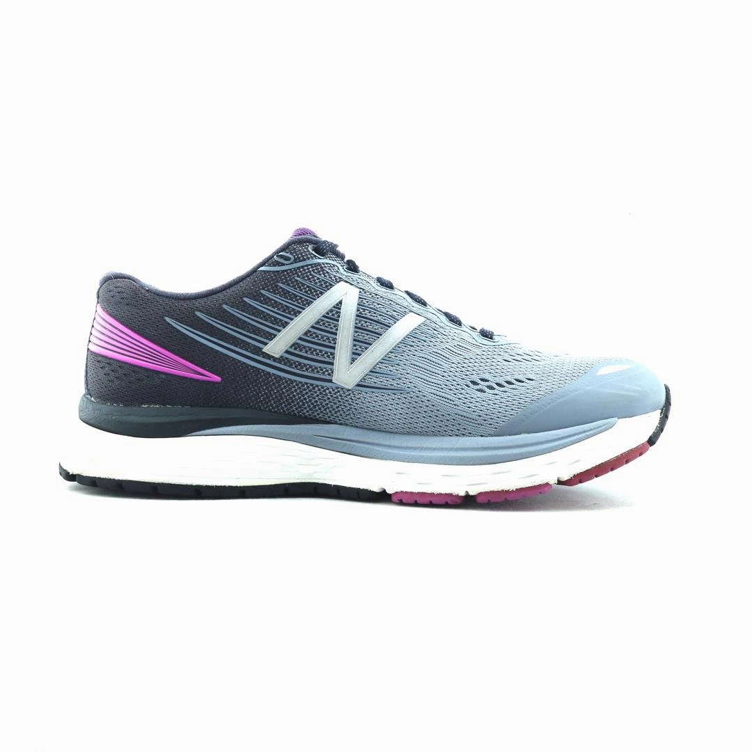 NEW BALANCE 880V8