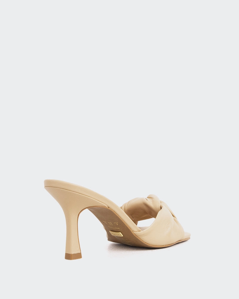 Opalia Camel Leather