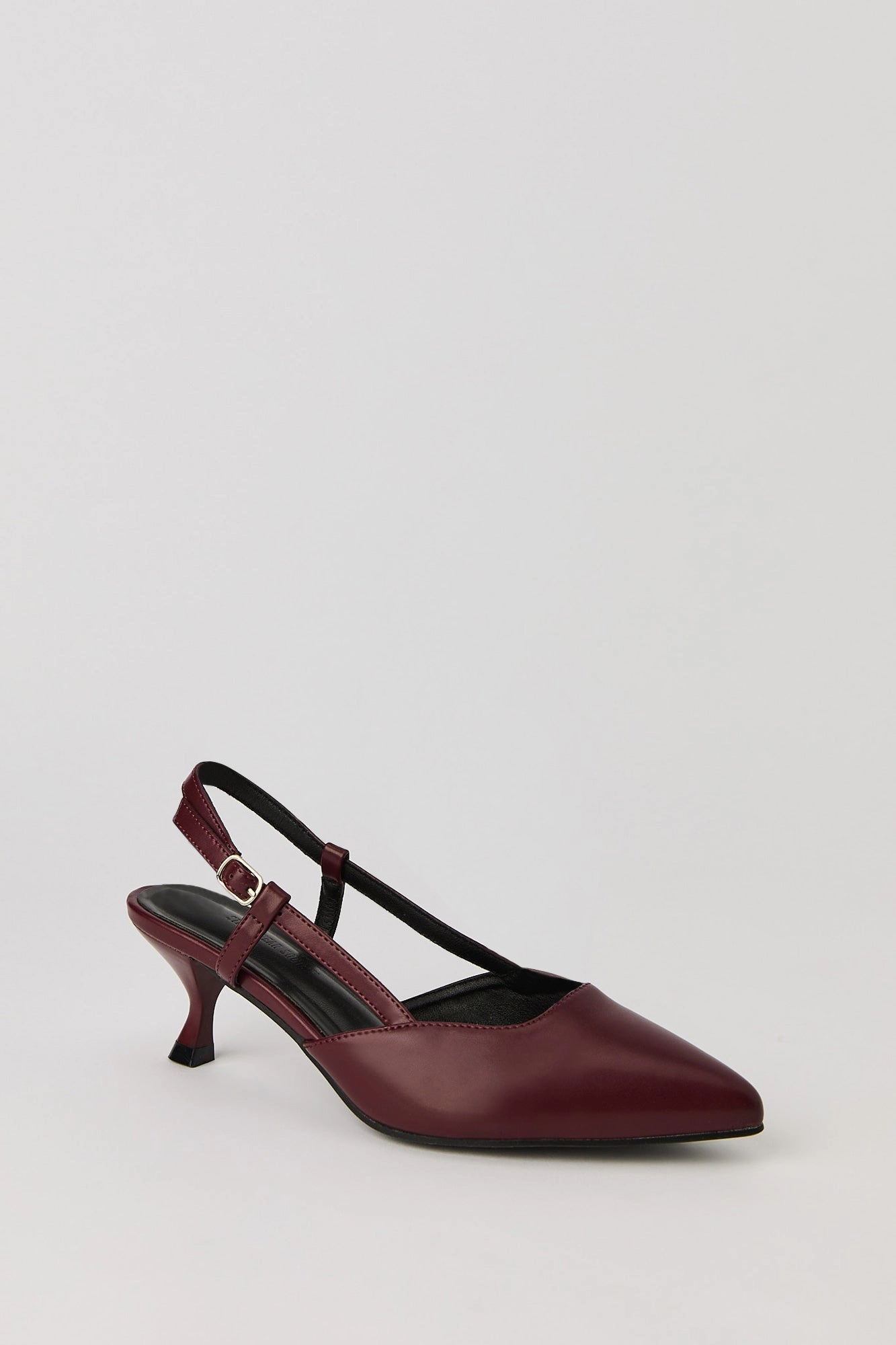 Pointed Toe Slingback Kitten Heel
