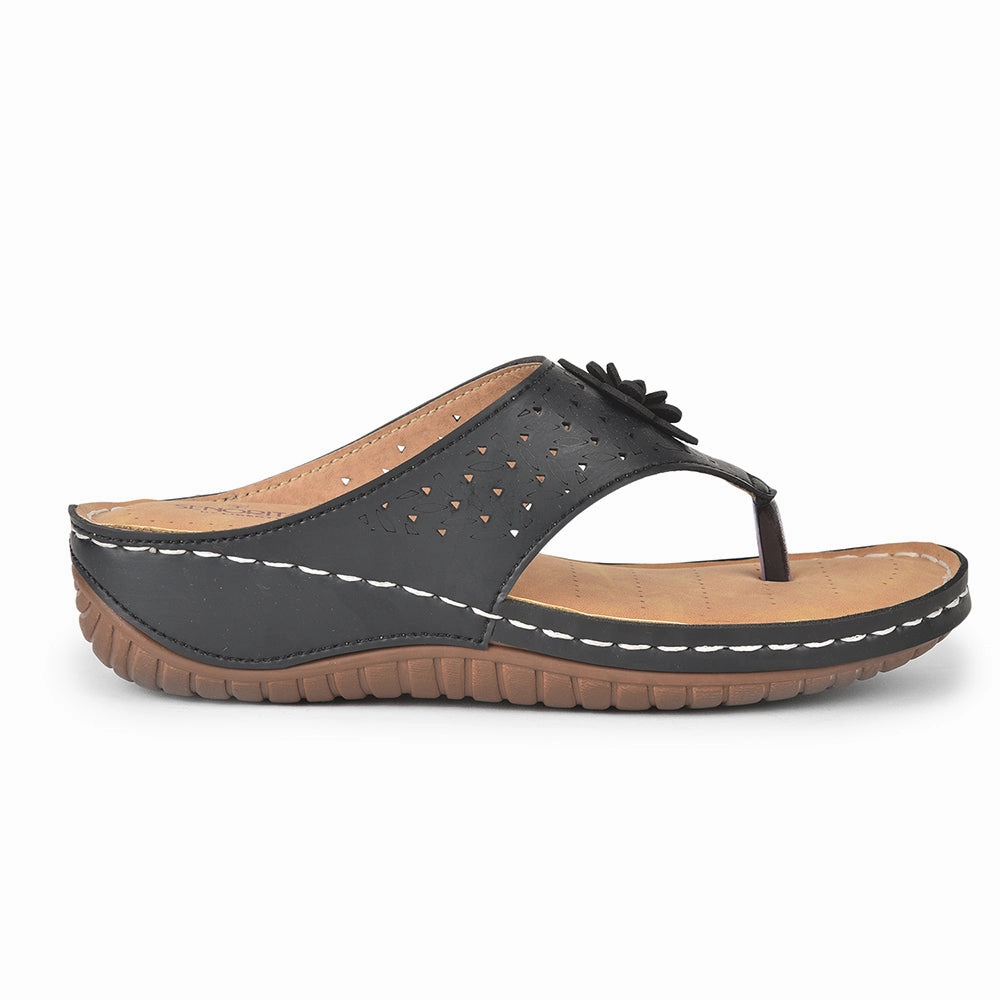 Senorita Casual Black Slipper For Women LAF-756 By Liberty