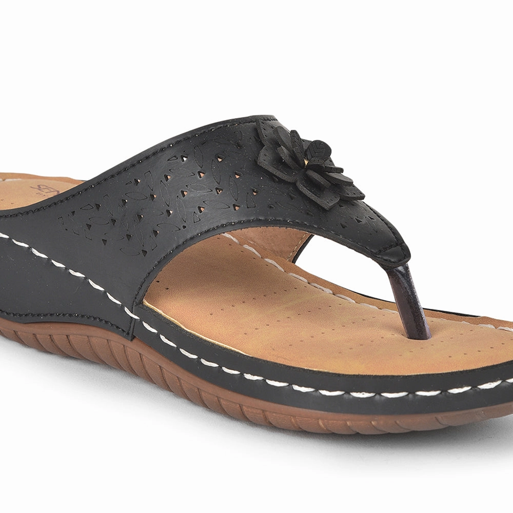Senorita Casual Black Slipper For Women LAF-756 By Liberty
