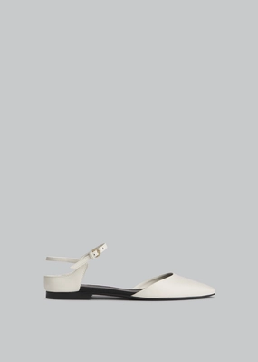 Slingback Pointed Toe Flat in Calfskin - Ivory