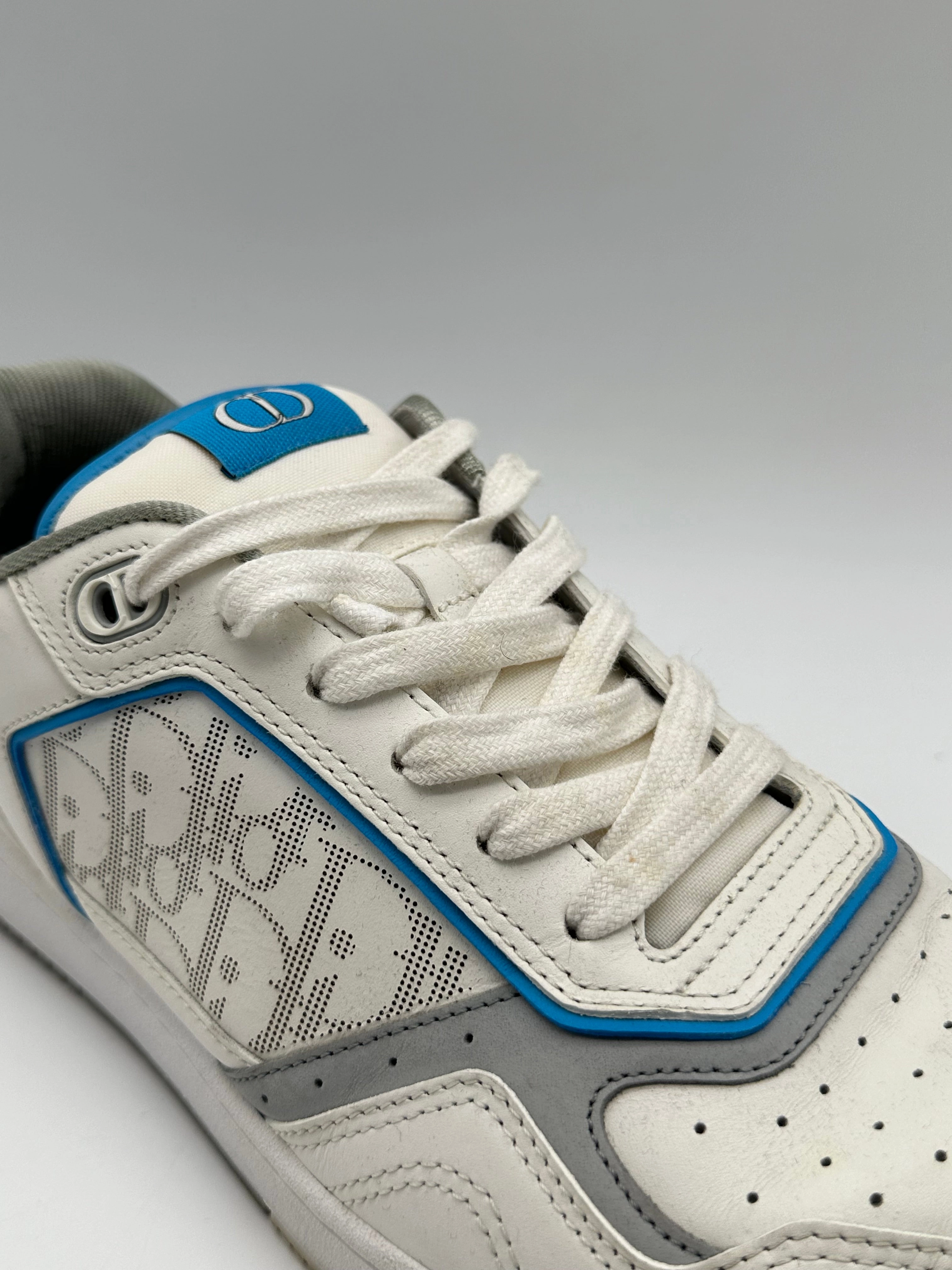 Sneakers Dior B27 Low-Top Bianco Con Dettagli Azzurri