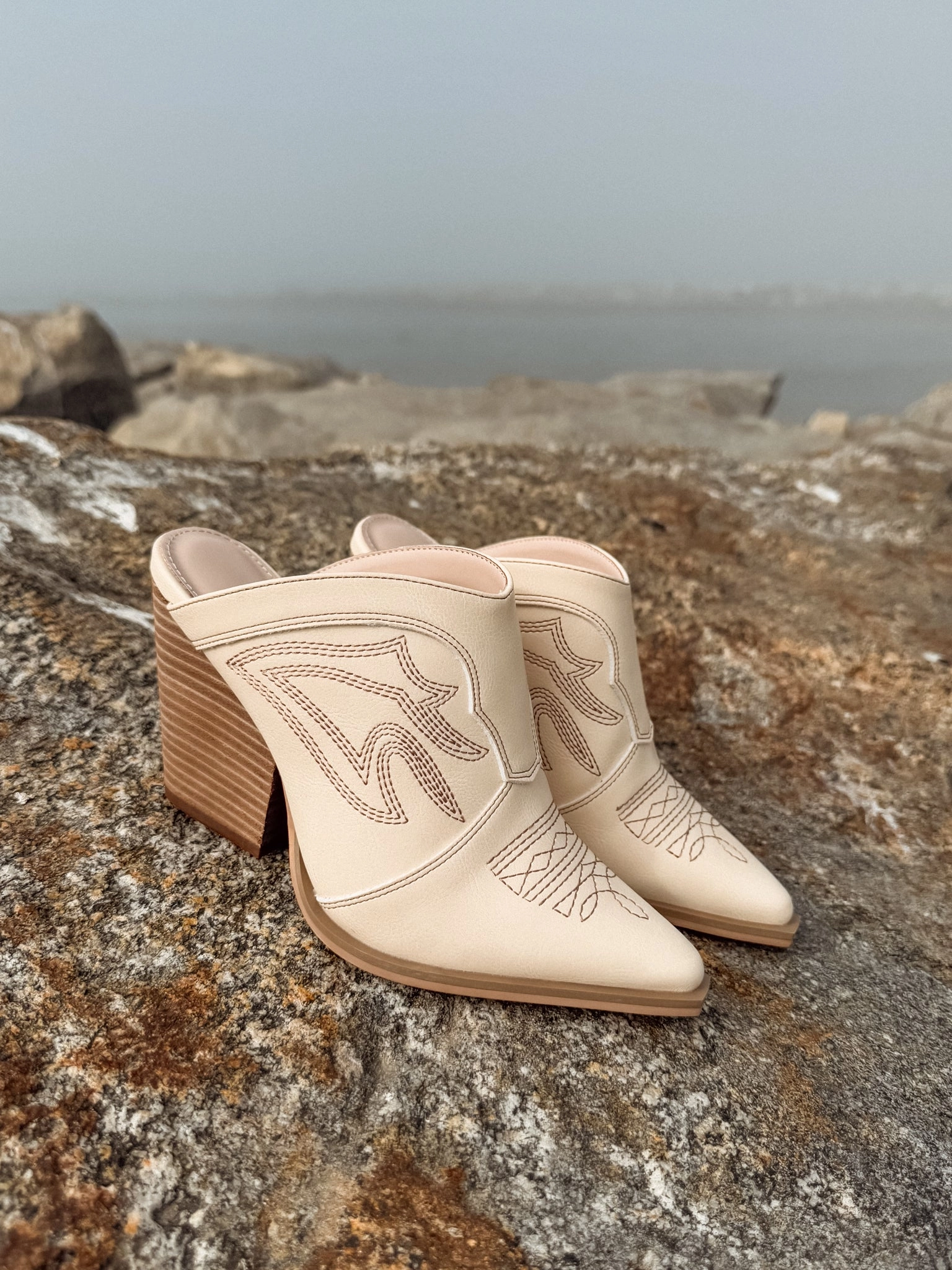 The Kiara Western Mule in Off White