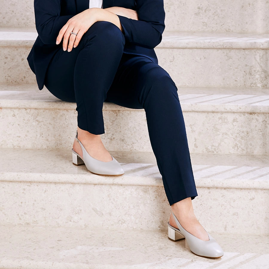 Verity: Pale Grey Leather
